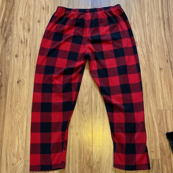 Place Black & Red Plaid Pajama Pants - Picture 3 of 6